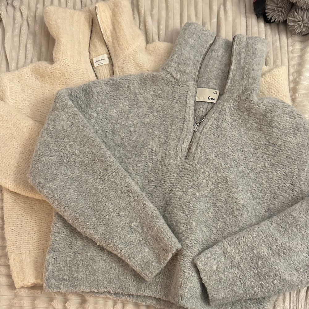 Bundle of Two Wilfred Sweaters